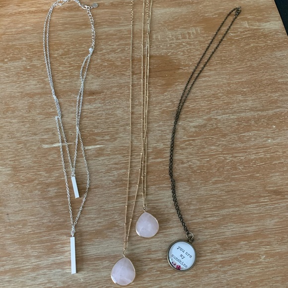 Jewelry - Necklace bundle ..3 necklaces for 1 low price!